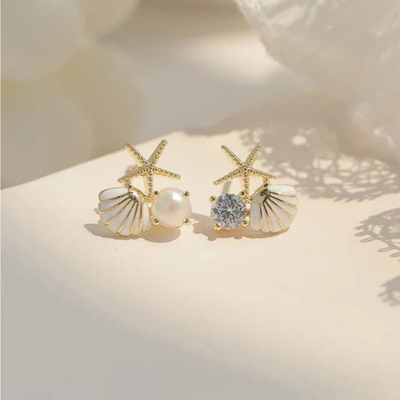 Cubic zirconia starfish earrings - Picture 4 of 5
